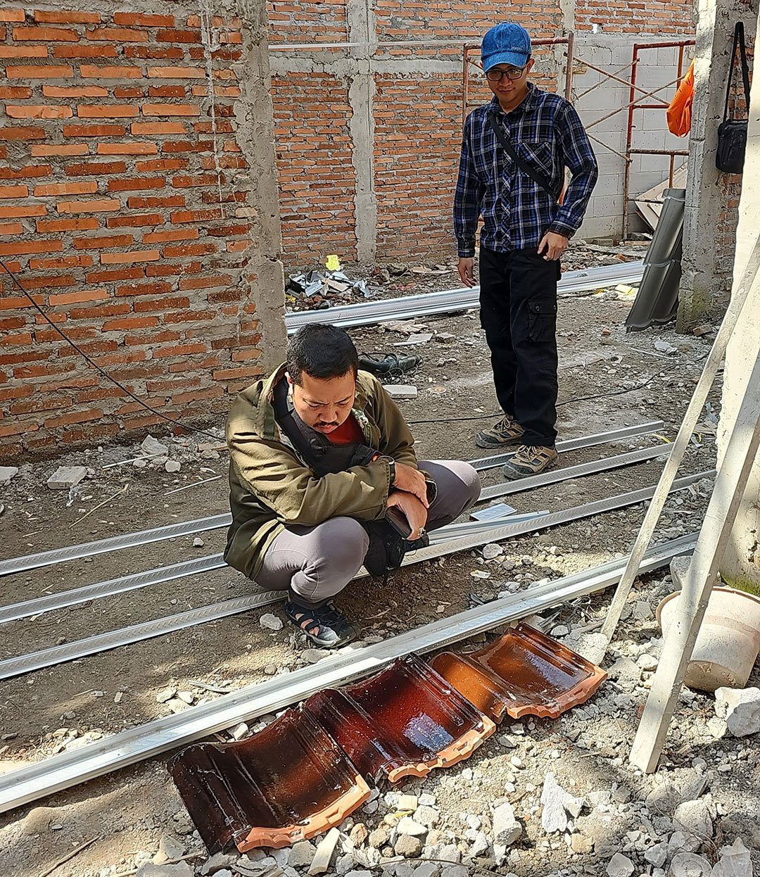 mengawasi kontraktor solo